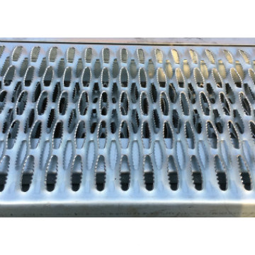 Anti Slip Skid Plate Perforated Non Slip Safety Grating for Canada